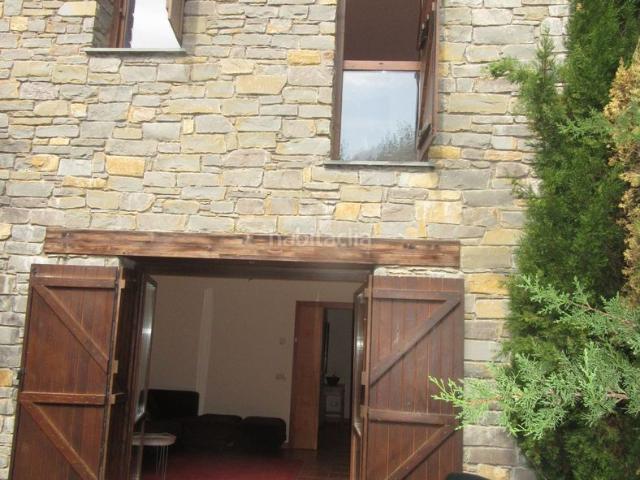 Casa en venta en Castiello de Jaca. CASTIELLO DE JACA. CHALLET. JARDÍN PRIVADO. GARAJECOCHERA. TRASTERO. 2 BAÑOS.4 DORMITORIOS. Casas Castiello de.