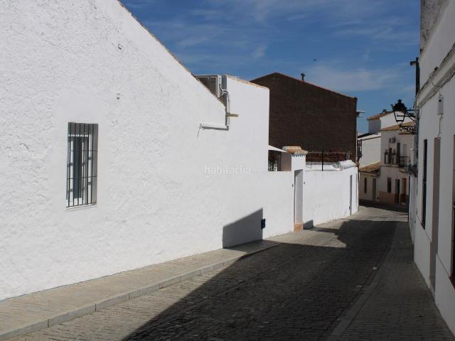 Casa en venta en Castilblanco de los Arroyos. Magnífica casa de pueblo reformada con garaje y acceso a dos calles en Castilblanco de los Arroyos SEVILLA. Casas Castilblanco de los.