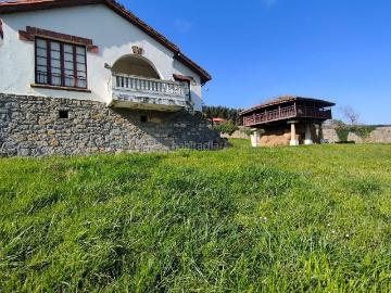 Casa en venta en Castrillón, Santa María del Mar El Puerto. Casas.