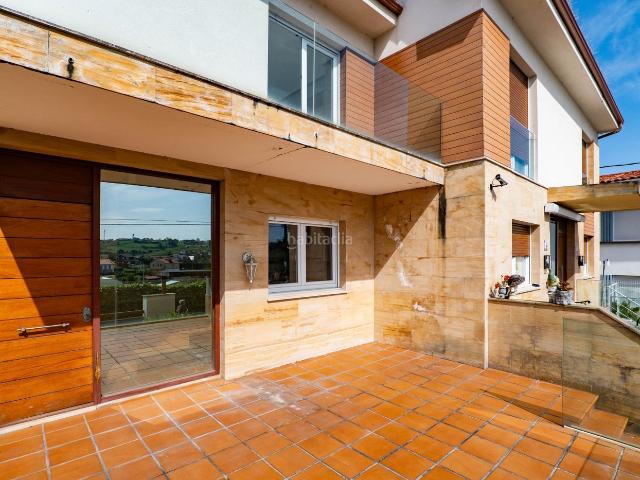 Casa en venta en Castrillón, Santa María del Mar El Puerto. VENTA CHALET PLAYA SANTA MARIA DEL MAR CASTRILLON ASTURIAS 350.000. Casas.