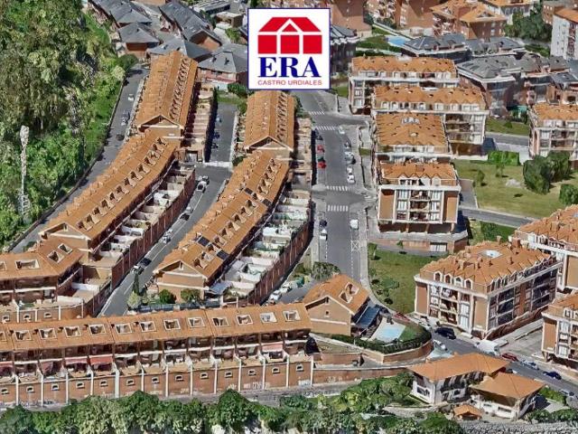 Casa adosada en venta en Castro Urdiales, Brazomar. ESPECTACULAR CHALET EN BRAZOMAR 4 HABITACIONES. Casas adosadas Castro.