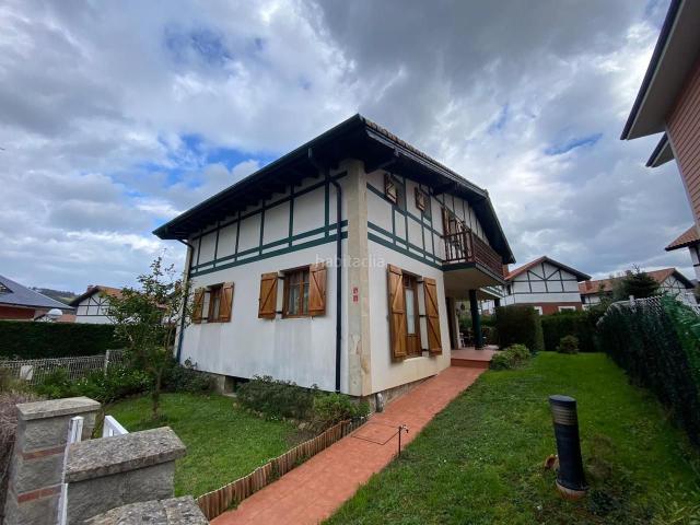 Casa en venta en Castro Urdiales, Samano. CHALET INDIVIDUAL CENTRO DE SÁMANO. Casas Castro.