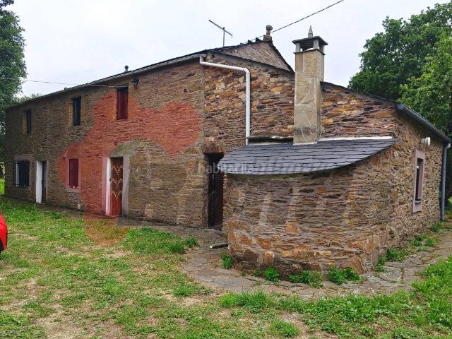 Casa en venta en Castro de Rei. Casa con finca en Castro de Rei. Casas Castro de.