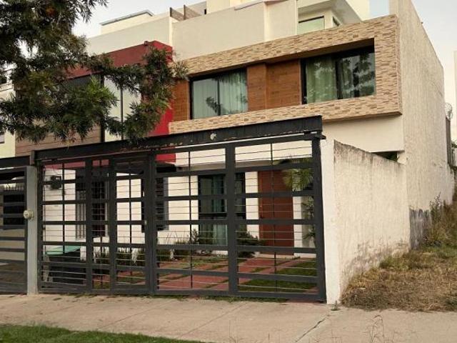 Casa en Venta en Capital Norte Madeiras 198