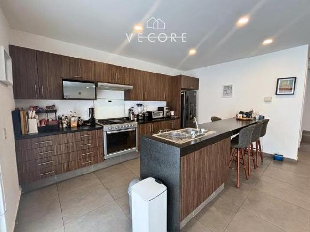 CASA EN VENTA EN CAPITAL NORTE, ZAPOPAN