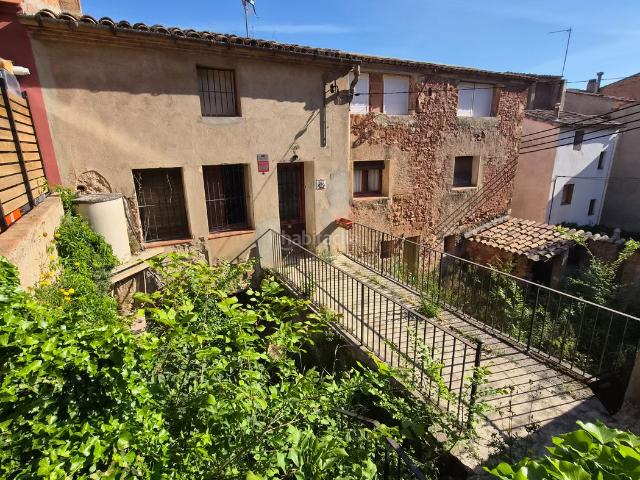 Casa en venta en Carme. Oportunitat única al centre de Carme: Gran casa de poble amb jardí espectacular i infinites possibilitats. Casas.