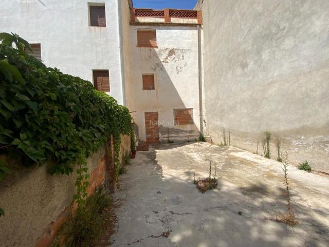Casa en venta en Carme. Casa de poble amb pati i façana a dos carrers a Carme. Casas.