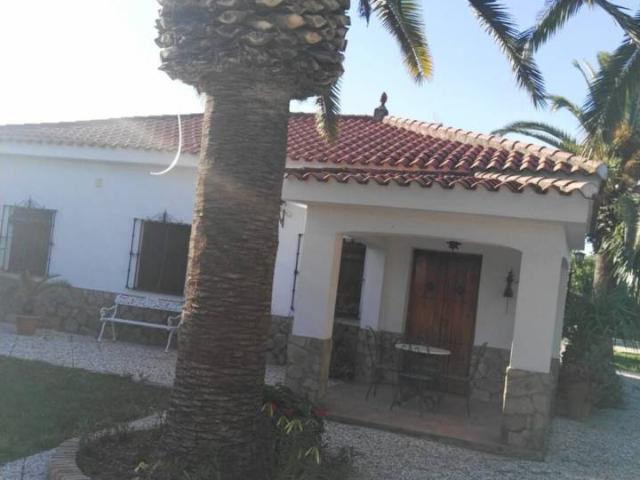 Casa en venta en Carmona
