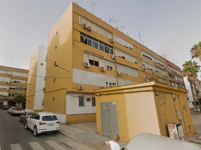 Casa en venta en Carmona. Casas.