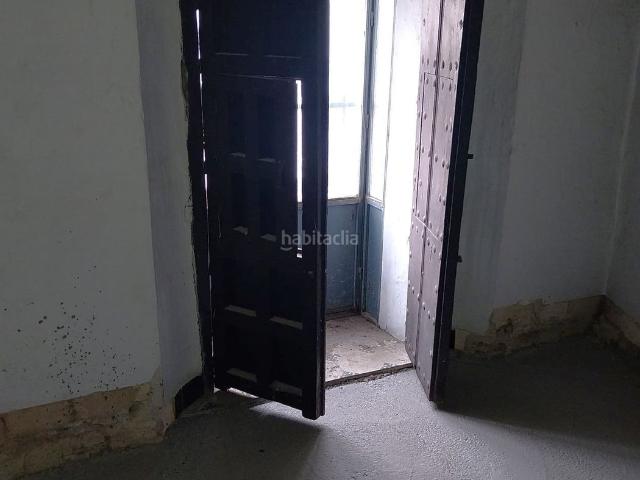 Casa en venta en Carmona. GRAN VIVIENDA EN VENTA, SUPER UBICACIÓN. Casas.