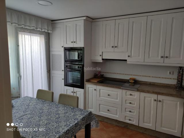 Casa en venta en Carolina La. SE VENDE CASA DE 3 PLANTAS EN LA CAROLINA. Casas Carolina.