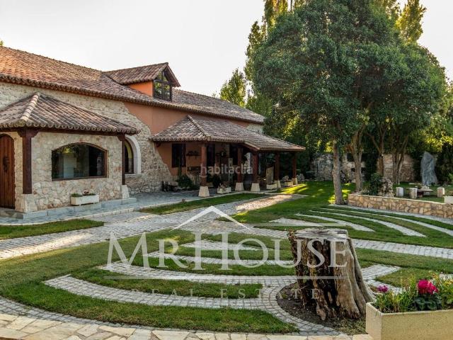 Casa en venta en Carabaña. Casas.