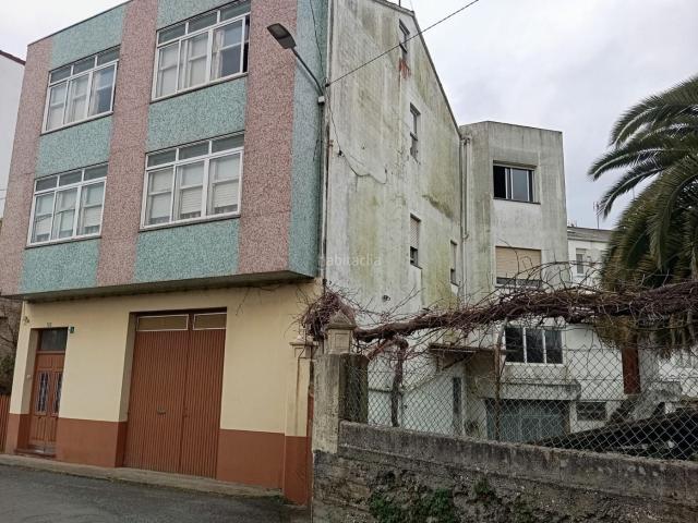 Casa en venta en Carballo. Casa con terreno urbano en Carballo. Casas.