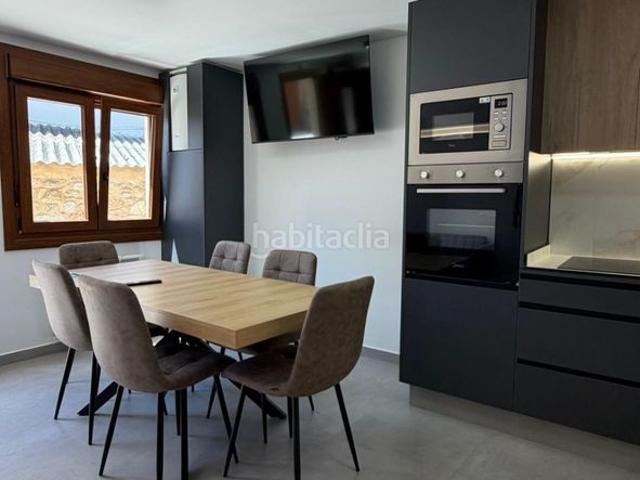 Casa en venta en Carballo. casa reformada en Razo. Casas.