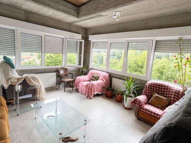 Casa en venta en Carballo. CHALET EN LARACHA. Casas.
