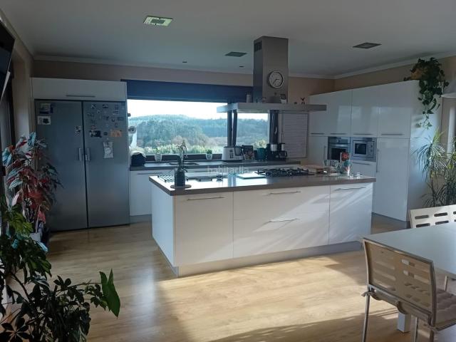 Casa en venta en Carballo. Exclusiva Casa en Cances da Vila, Carballo Ideal para Familias. Casas.