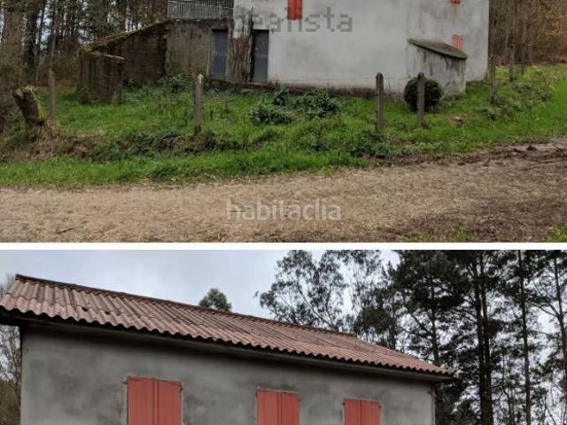 Casa en venta en Carballo. gran oportunidad! se vende casa de campo con zonas verdes, en plena naturaleza! en sofan a 10 minutos del centro de c. Casas.