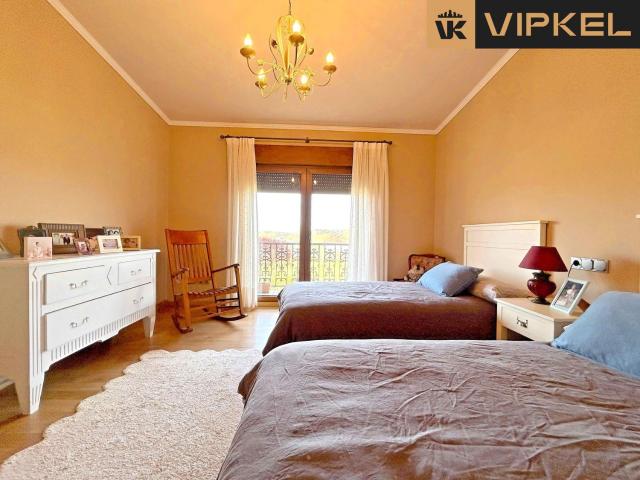 Casa en venta en Carballo La Coruña
