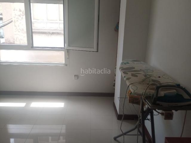 Casa en venta en Cariño. Piso en cariño a coruña galicia cerca de la playa 500 m y puerto pesquero todos los servicios. Casas.