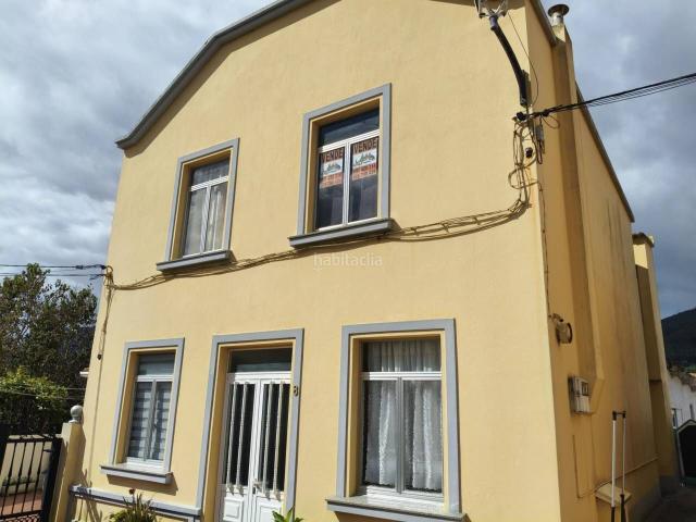 Casa en venta en Cariño. TU PRÓXIMO HOGAR TE ESPERA! AMPLIA CASA CON PATIO Y TERRAZA EN PERFECTO ESTADO. Casas.