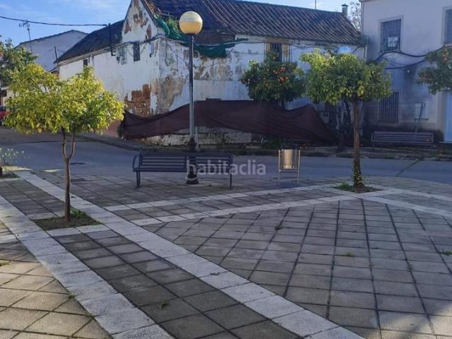 Casa en venta en Carlota La. Casa para derribo en venta en La Carlota, Córdoba. Casas Carlota.