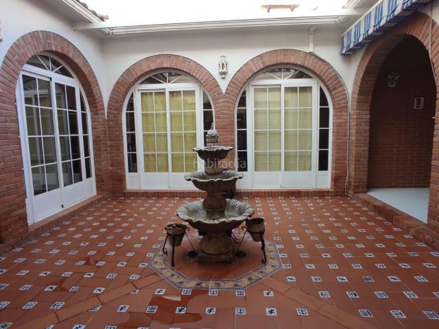 Casa en venta en Carpio El. GRAN CASA CON DOS VIVIENDAS EN UNA!. Casas Carpio.