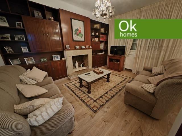 Casa en venta en Carral. CARRAL CENTRO!. VIVIR A UN PASO DE TODO. Casas.