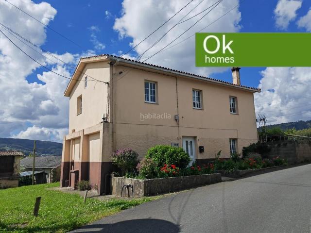 Casa en venta en Carral. CASA CON 46.000 m2 de TERRENO. Casas.