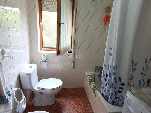 Casa en venta en Carrizo. Chalet pareado en Villanueva de Carrizo con parcela de metros cuadrados. Casas.
