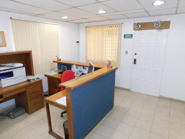 Casa En Venta En Cartagena En Manga V147909