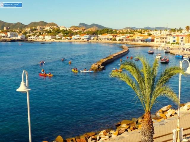 Casa en venta en Cartagena, Cabo de Palos. Venta de casa en 1º línea de Mar Mediterráneo en Cabo de Palos con 3 dormitorios. Casas.