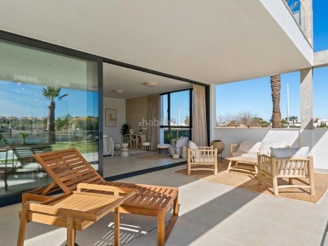 Casa en venta en Cartagena, Islas Menores Mar de Cristal. Necesitas el 100?nbspNOVEDAD de obra nueva llave en mano en octubre. Has visto el vídeo?A 7 minutos de la playa en una zona de rec. Casas.