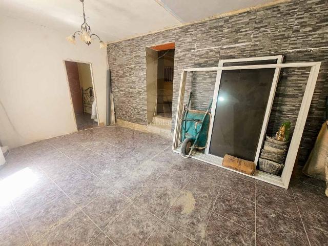 Casa en venta en Cártama, Cártama pueblo. Casa de 2 dormitorios con patio de 57m² en Cártama para reformar CM203B. Casas.
