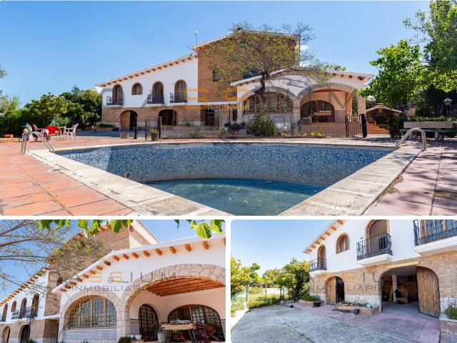 Casa en venta en Catllar El. Naturaleza, amplitud y vistas para enamorarte. Casas Catllar.