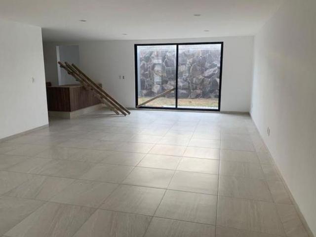 Casa en venta en cañadas del arroyo