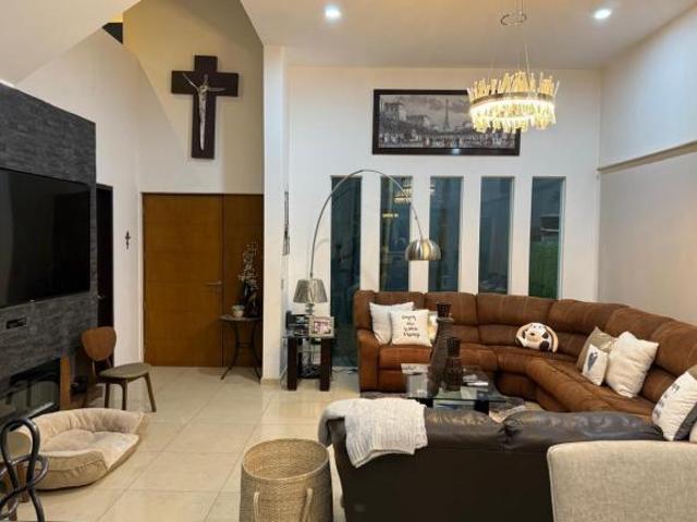 Casa en venta en Cañadas del lago con 3 recamaras con baño completo y roof garden