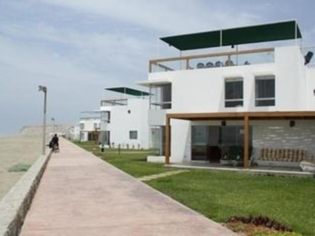 Casa en venta en Cañete a $185,000