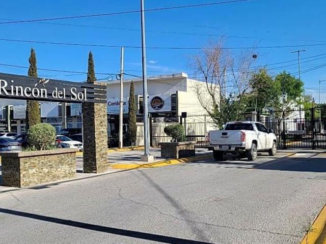 Casa en venta en cd. juarez Chih. atras de Sam&apos s club Los bravos y Soriana sendero