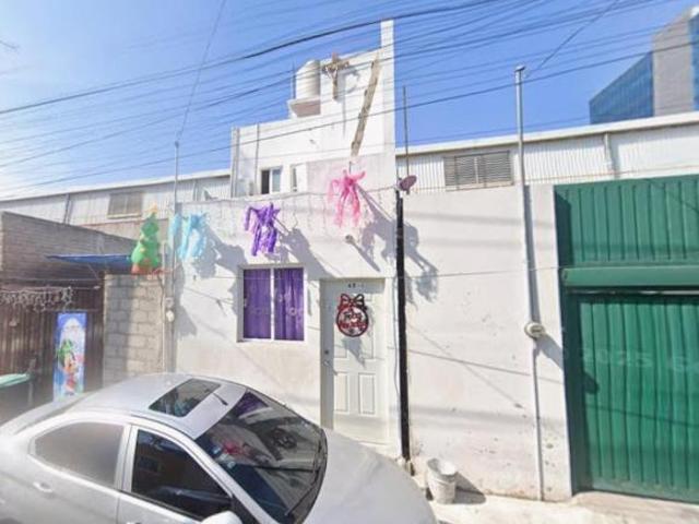 CASA EN VENTA EN CDA. GEOLOGOS 3, COL. EL TRIUNFO, IZTAPALAPA, CDMX