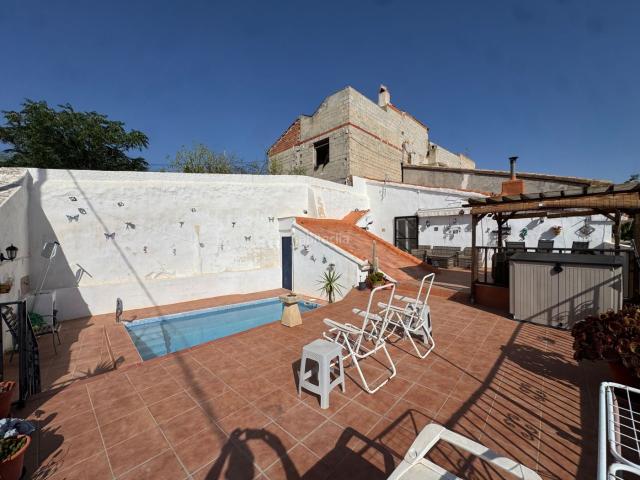 Casa en venta en Cehegín. ? VIVIENDA A TAN SOLO 3 MINUTOS DE CEHEGÍN PUEBLO. Casas.