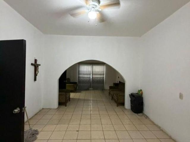 CASA EN VENTA EN CELAYA