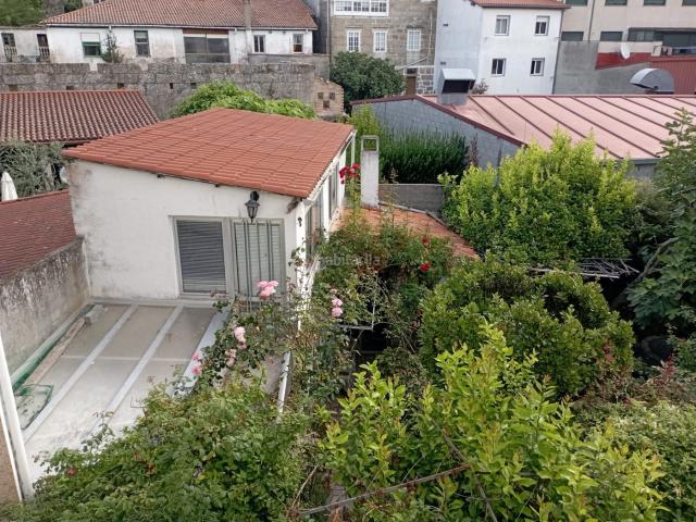Casa en venta en Celanova. Casas.