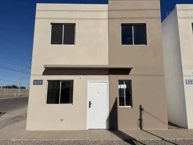 CASA EN VENTA EN CENTAURUS RESIDENCIAL