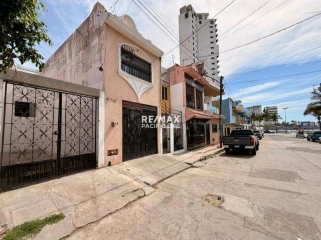 CASA EN VENTA EN CENTRO 4