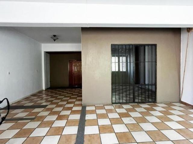 Casa en Venta en Centro León Guanajuato ideal para consultorios u oficinas