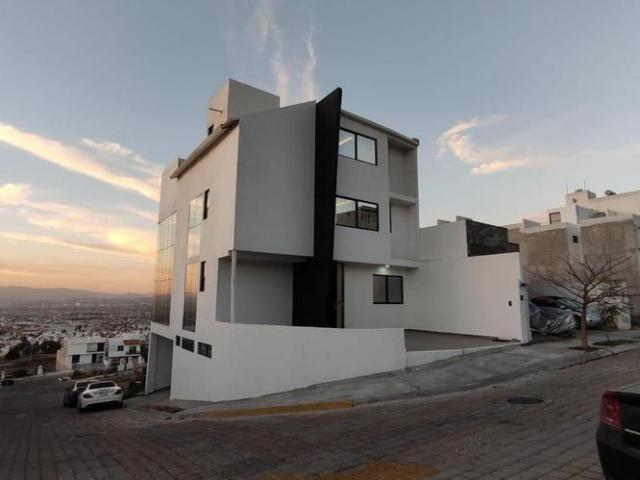 Casa en VENTA en Centro Sur