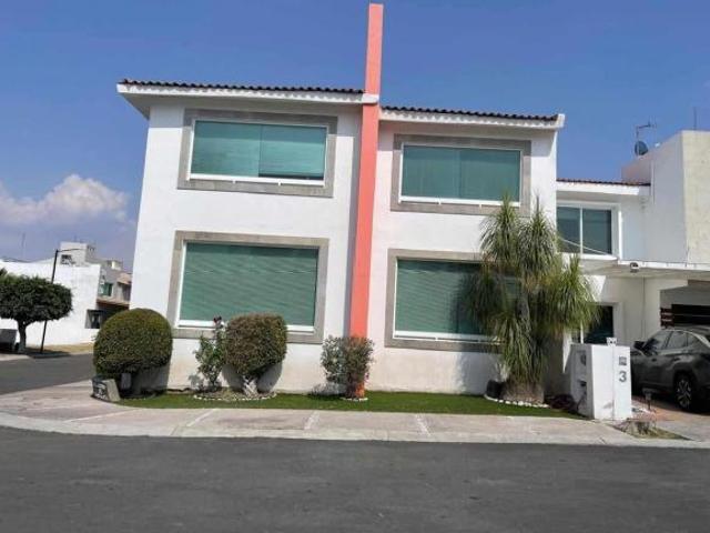 CASA EN VENTA EN CENTRO SUR QRO