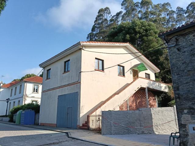 Casa en venta en Cesuras. Casas.