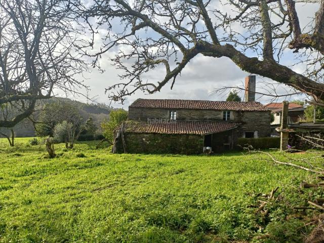 Casa en venta en Cesuras. Casas.