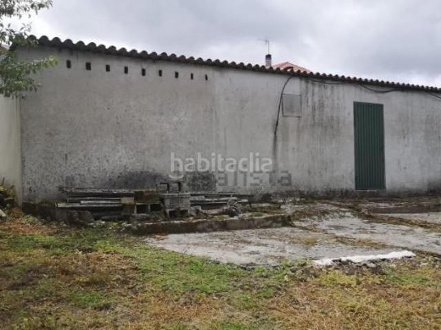 Casa en venta en Cerceda. gran oportunidad! se vende casa en lampai, A 10 MINUTOS DE PADRON Y 15 DE SANTIAGO DE 4 HABITACIONES 1 BAÑO Y 1 ASEO. C. Casas.